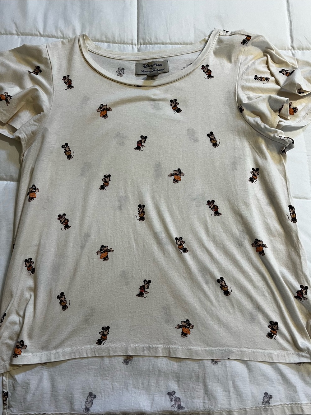 Women’s Disney Parks by Tommy Bahama Minnie Mouse Cream Tee